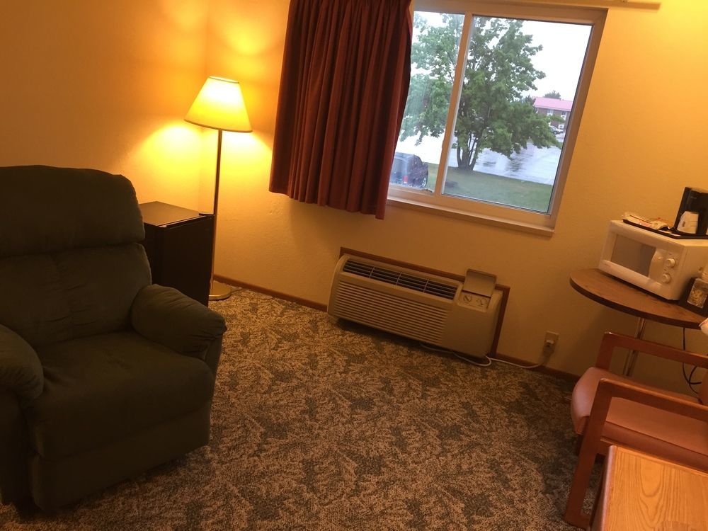 Super 8 By Wyndham Escanaba Dış mekan fotoğraf